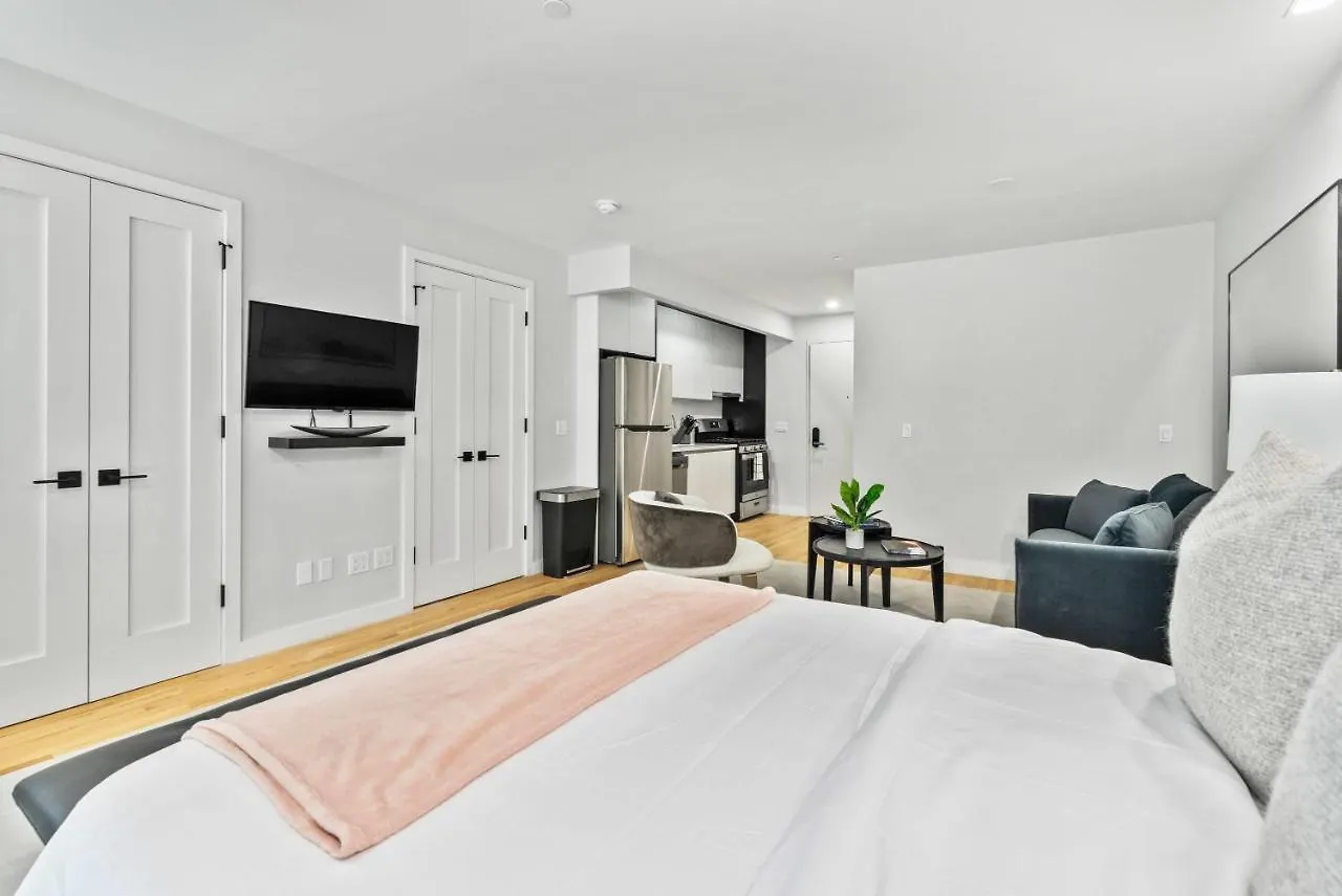Luxe Studio Suite With Charming Juliet Balcony Nueva York